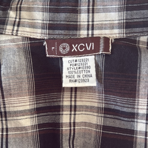 Classic plaid button down shirt meets adorable Nehru collar snd style style! - Picture 4 of 7